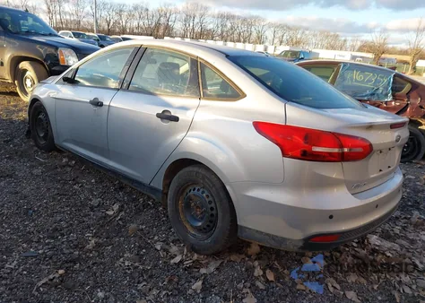 2016 Ford Focus S из США, поврежденный, VIN 1FADP3E20GL366063